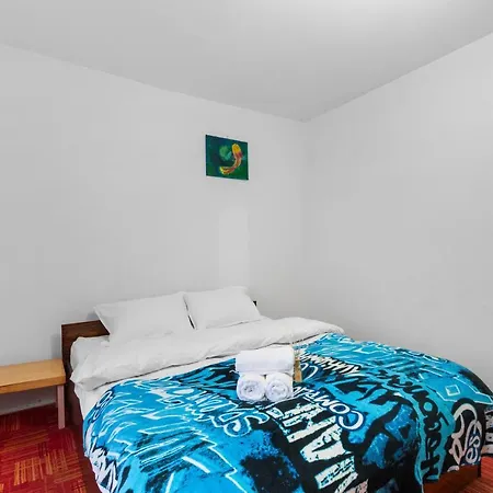 Apartment Dristor Large And Cozy *