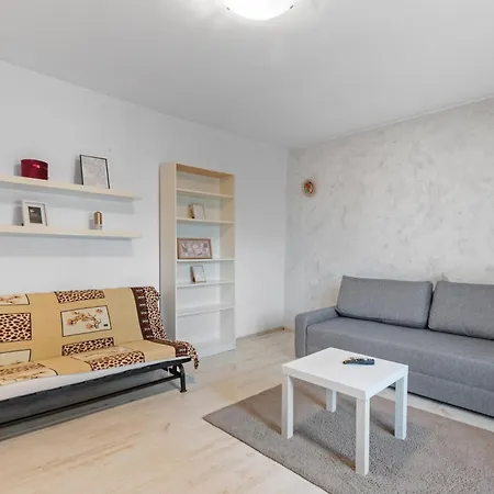 Dristor Large And Cozy Apartment