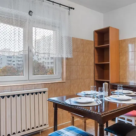 Dristor Large And Cozy Apartment
