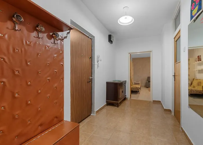 Dristor Large And Cozy Apartamento *