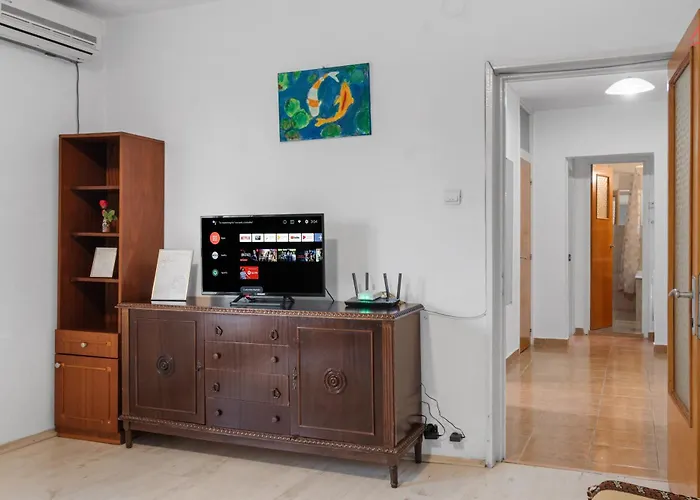 Dristor Large And Cozy Apartman *