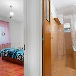 Dristor Large And Cozy Apartamento