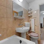 Apartamento Dristor Large And Cozy Bucareste